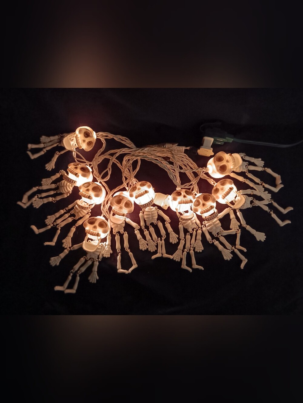 Skeleton String Lights 10 Skull Lites Halloween Holiday Monster Zombies